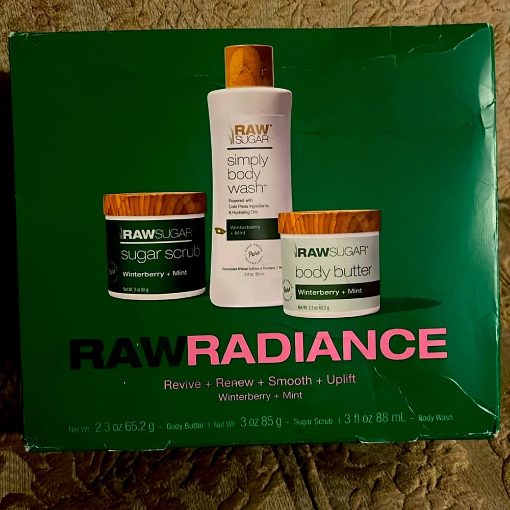 NWT raw radiance new box gift set